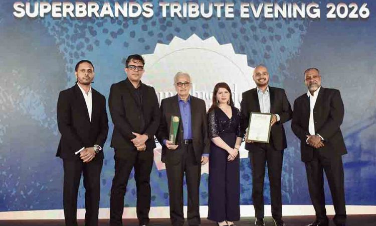 Flora Tissues earns prestigious Superbrand status for second time